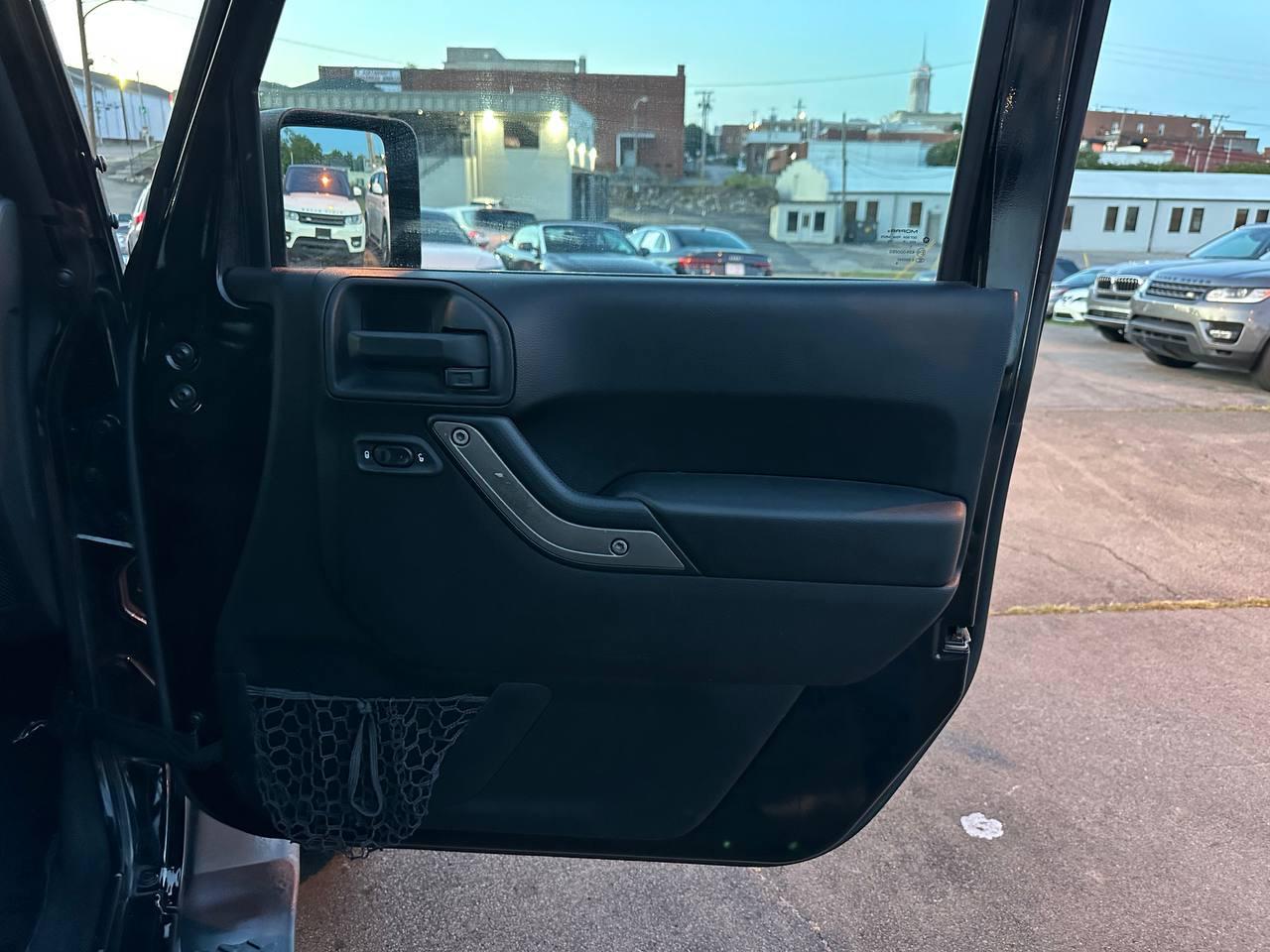 Jeep Wrangler Unlimited Sport 4WD 2013