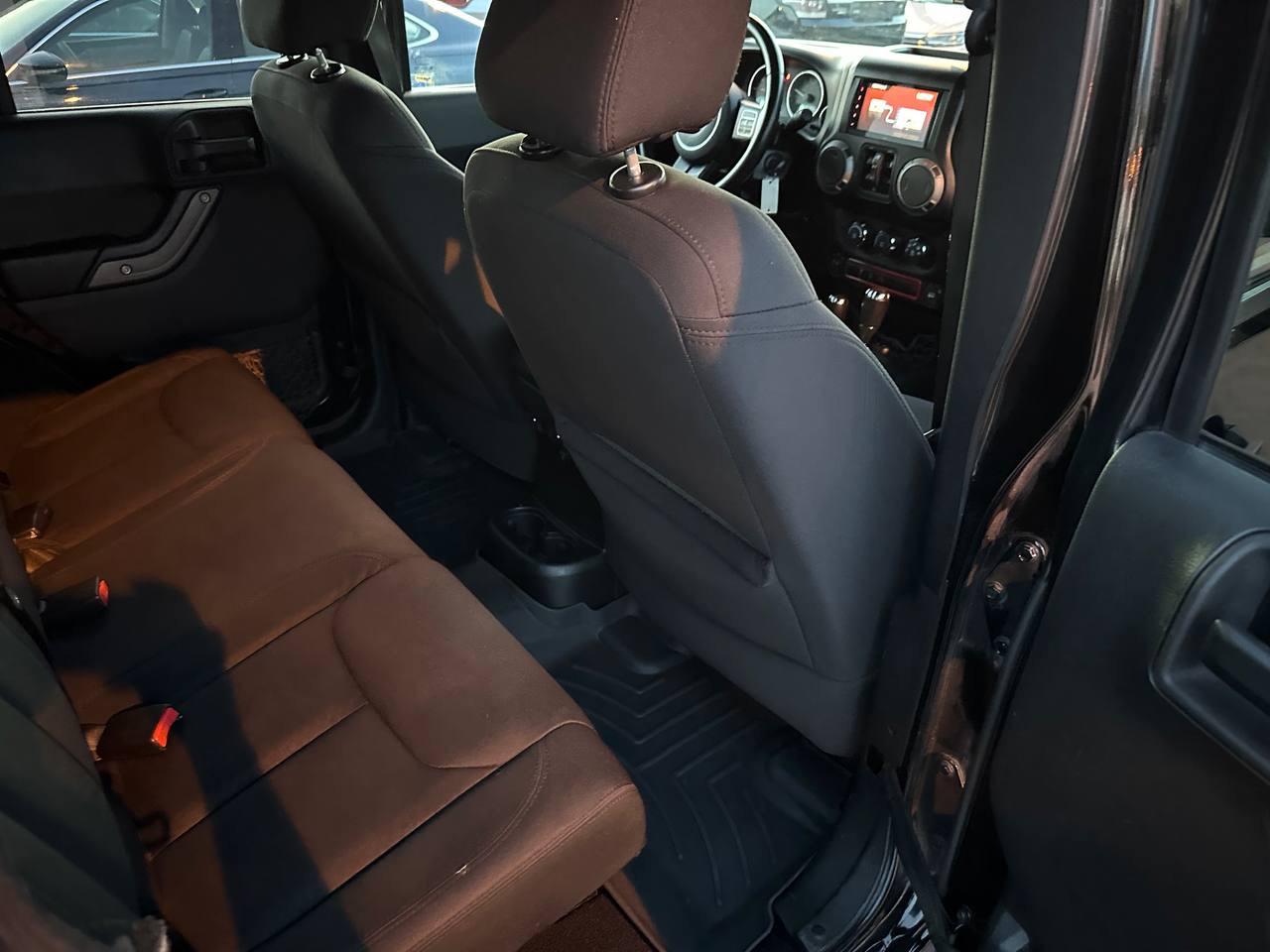 Jeep Wrangler Unlimited Sport 4WD 2013
