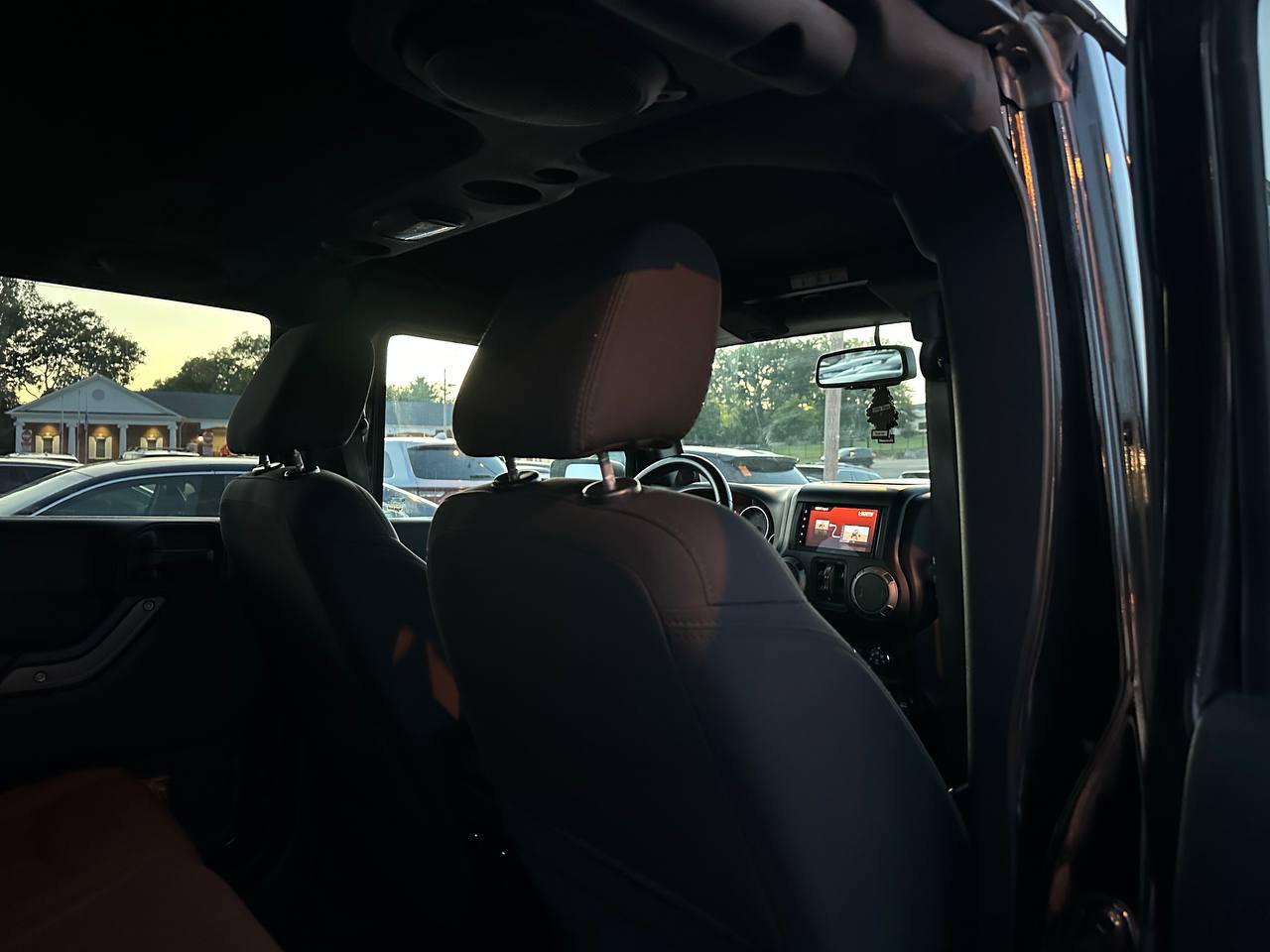 Jeep Wrangler Unlimited Sport 4WD 2013