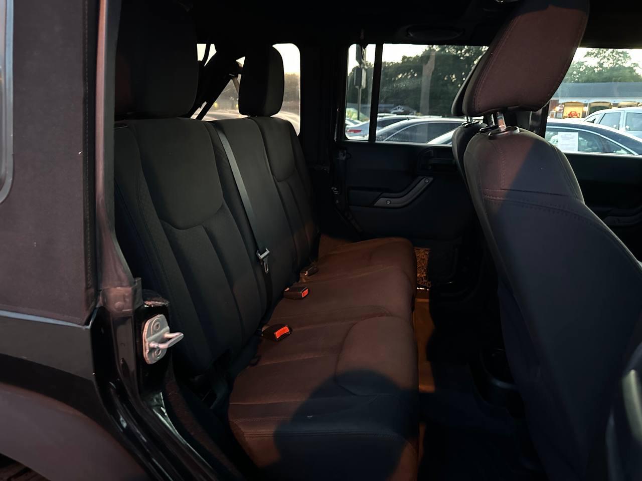 Jeep Wrangler Unlimited Sport 4WD 2013