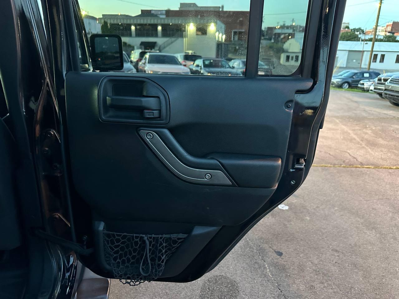 Jeep Wrangler Unlimited Sport 4WD 2013