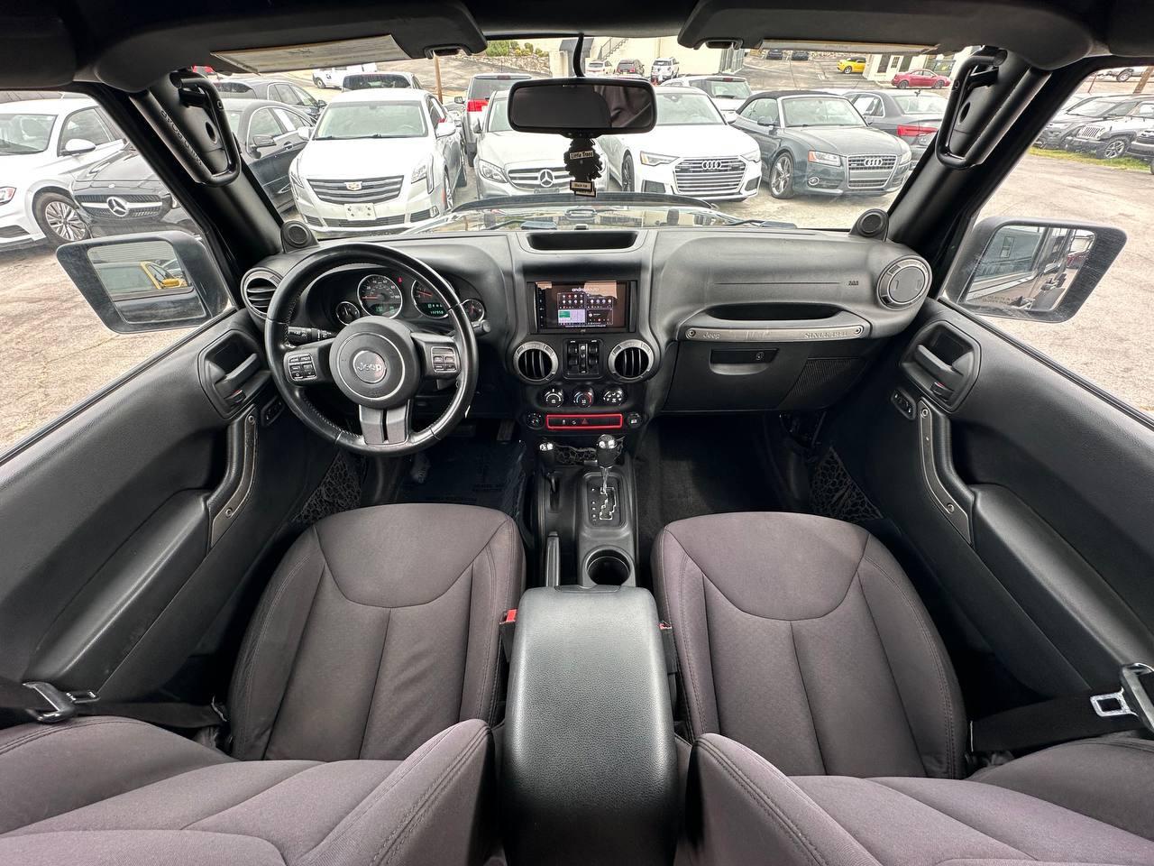 Jeep Wrangler Unlimited Sport 4WD 2013