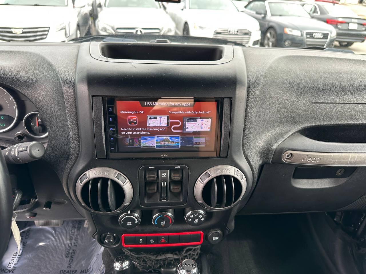 Jeep Wrangler Unlimited Sport 4WD 2013