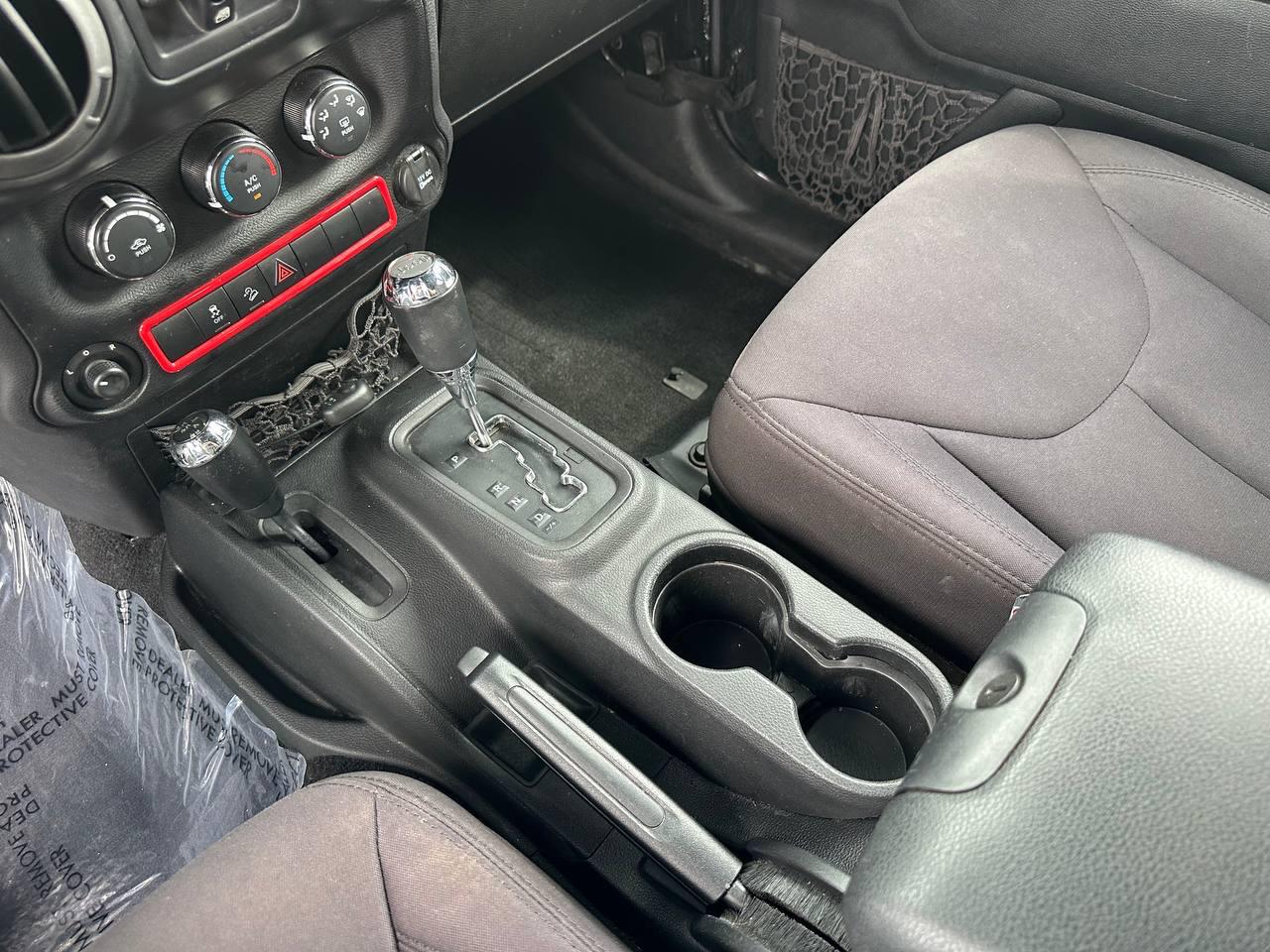 Jeep Wrangler Unlimited Sport 4WD 2013