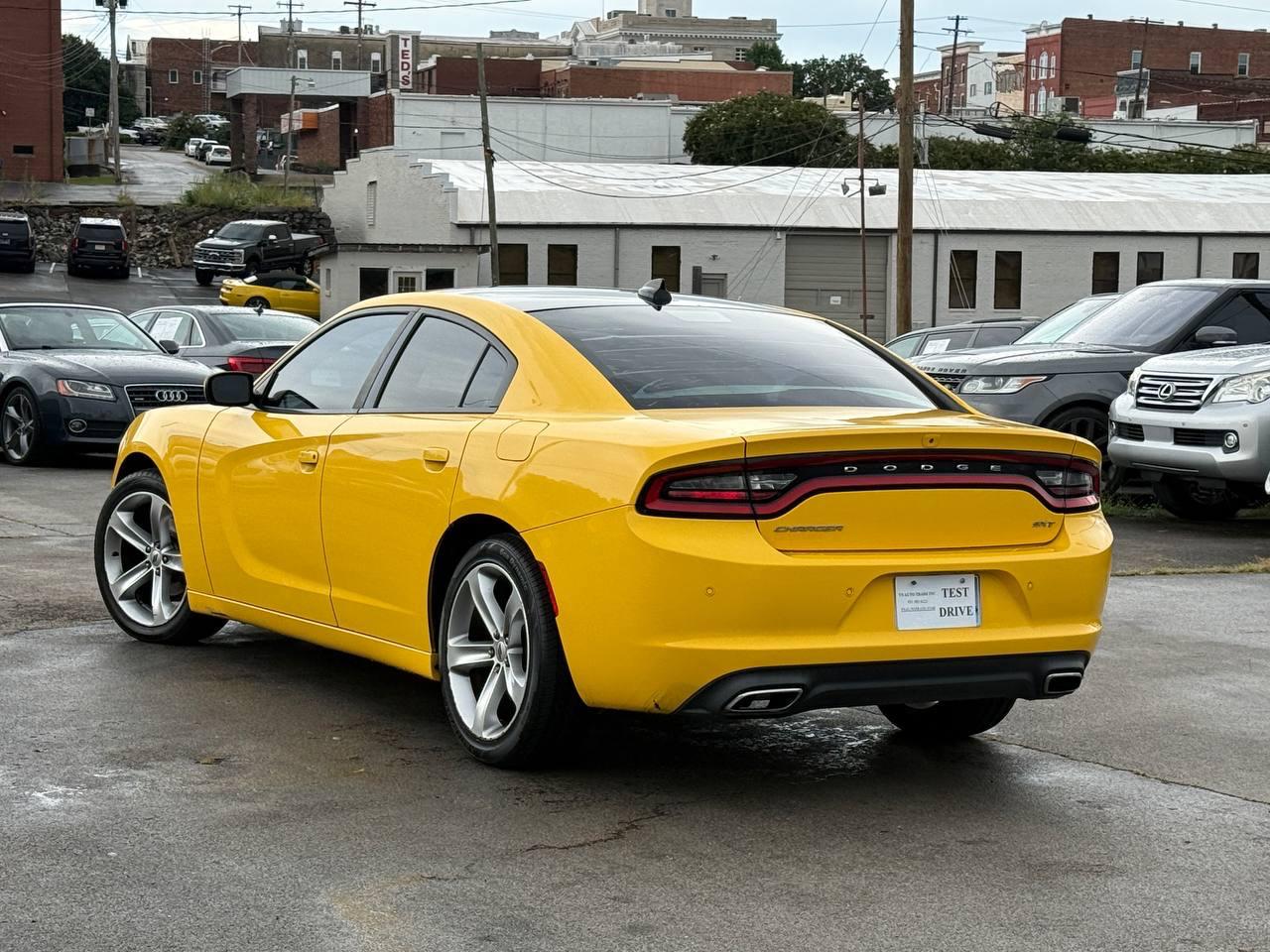 Dodge Charger SXT Plus 2018