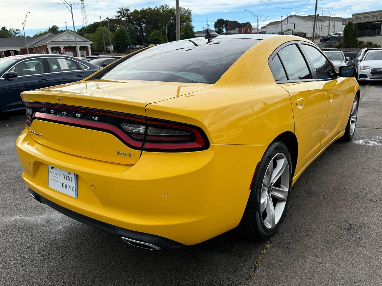 Dodge Charger SXT Plus 2018