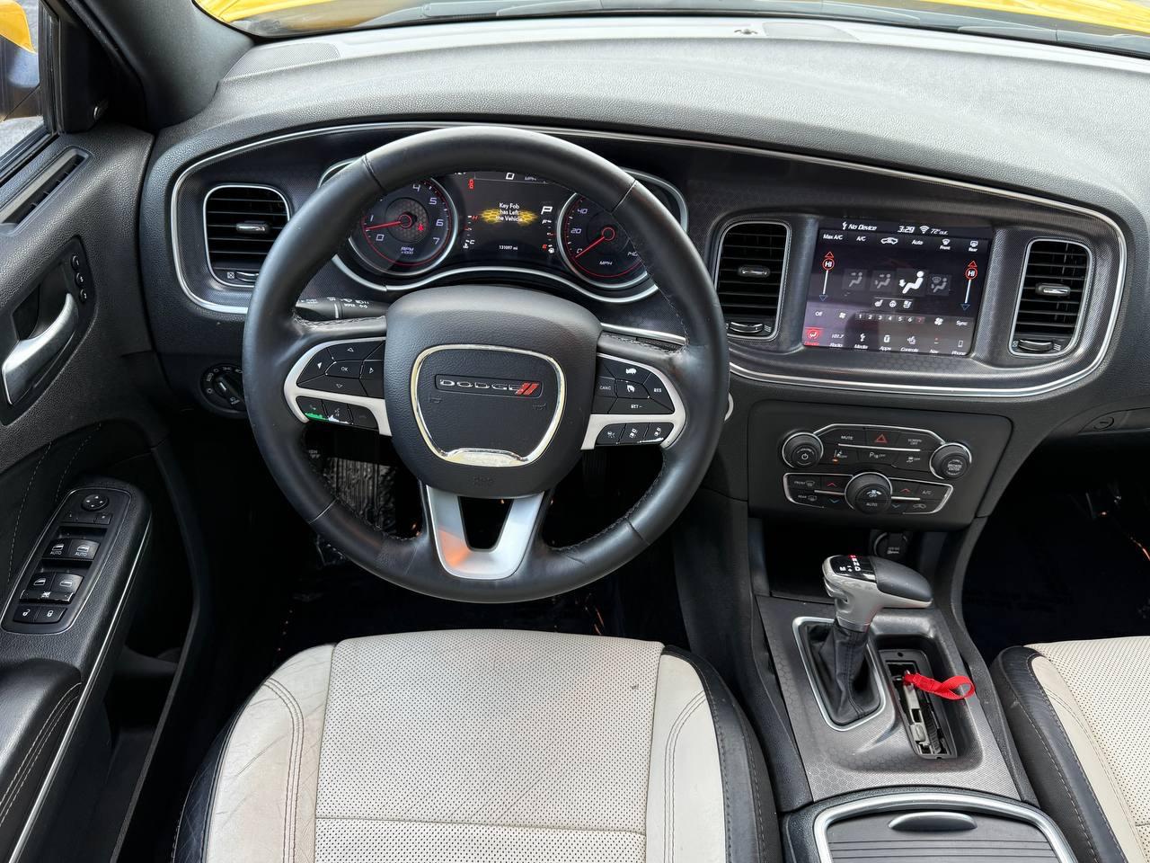 Dodge Charger SXT Plus 2018