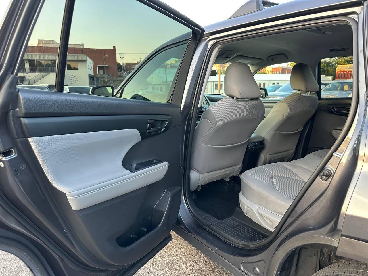 Toyota Highlander L AWD V6 2020