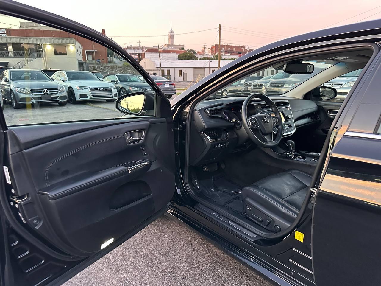 Toyota Avalon Limited 2016
