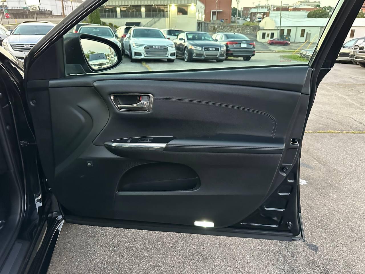 Toyota Avalon Limited 2016