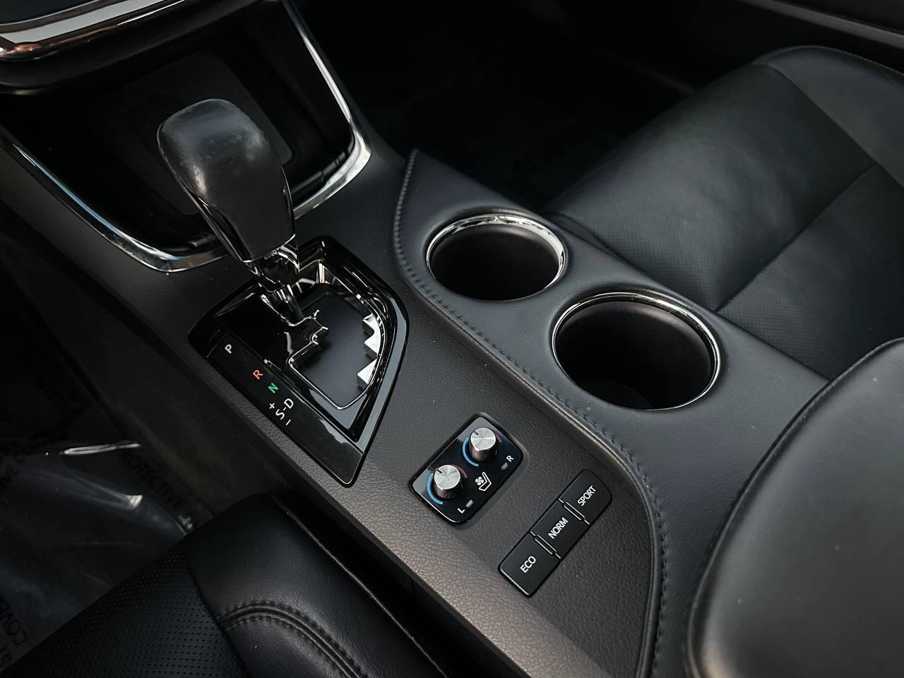 Toyota Avalon Limited 2016