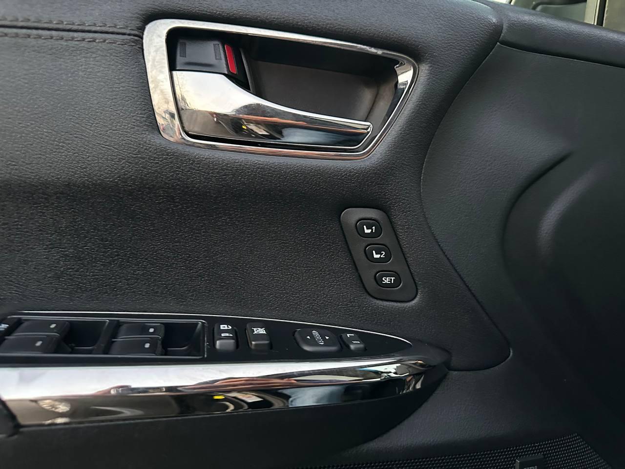 Toyota Avalon Limited 2016