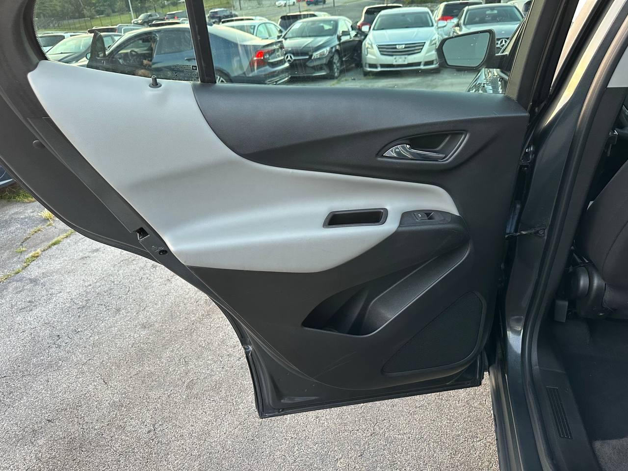 Chevrolet Equinox LS 2WD 2021