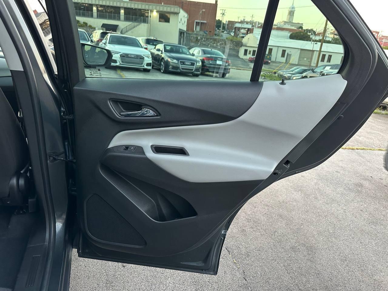 Chevrolet Equinox LS 2WD 2021