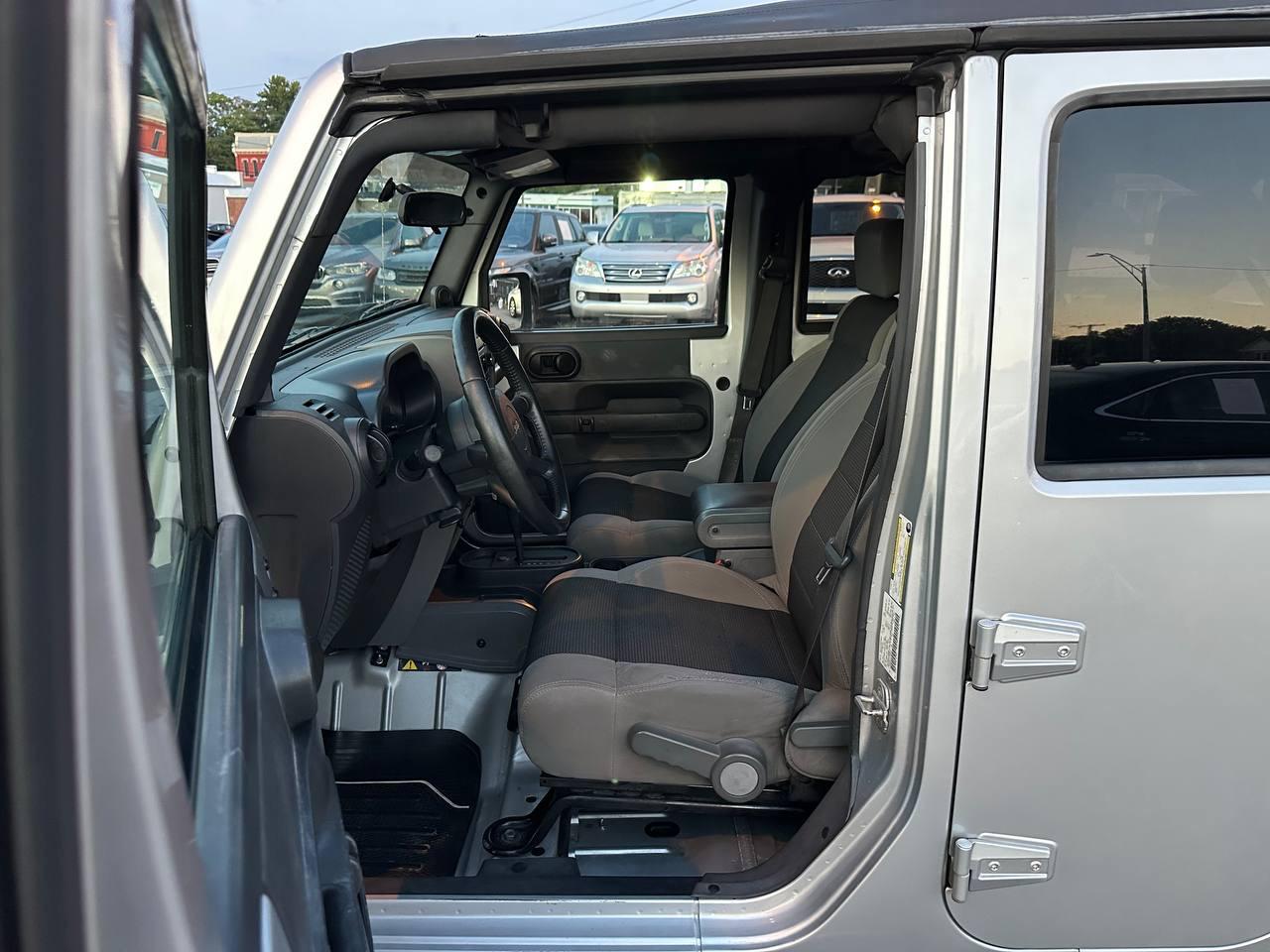 Jeep Wrangler Unlimited X 2WD 2007