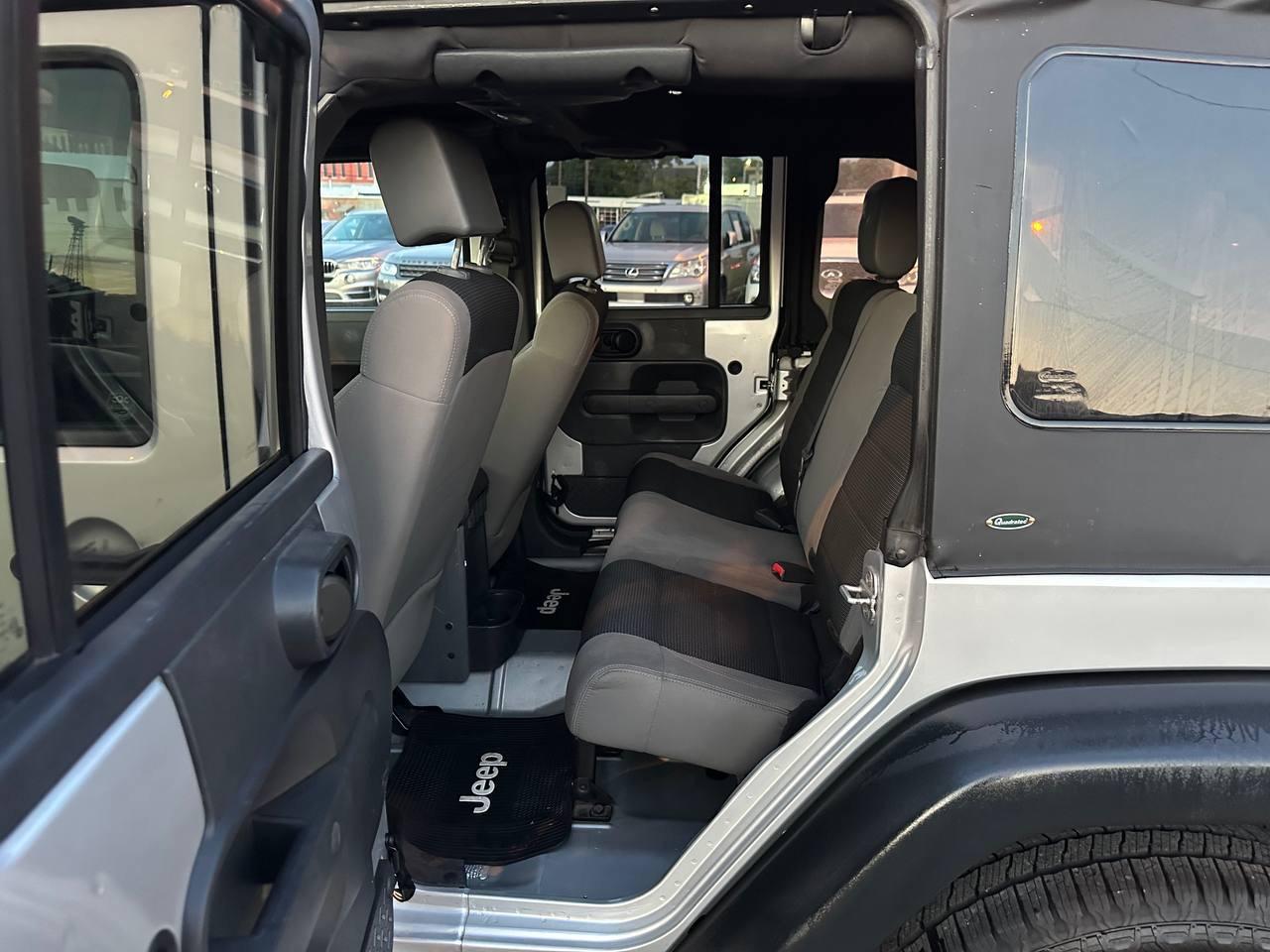 Jeep Wrangler Unlimited X 2WD 2007