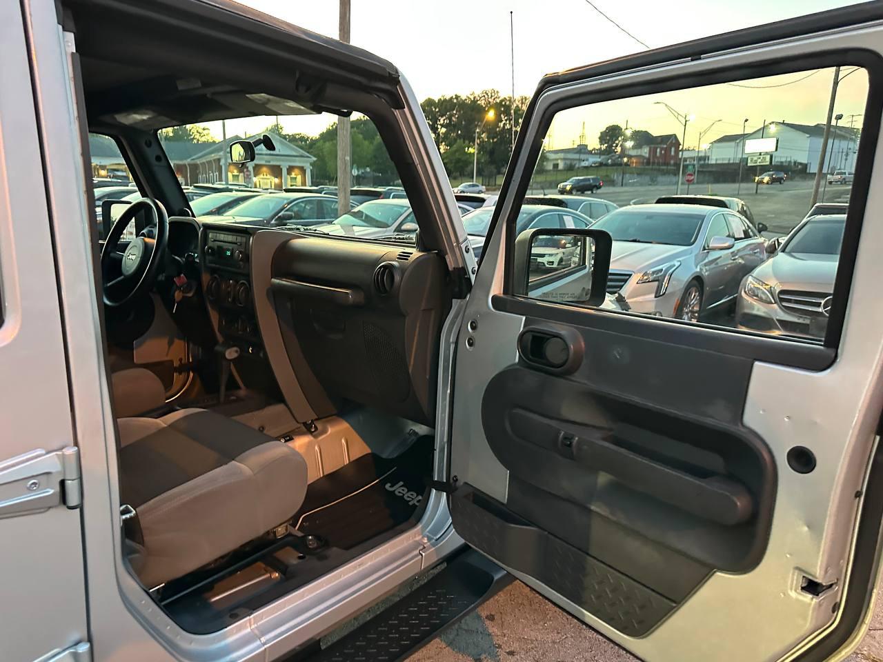 Jeep Wrangler Unlimited X 2WD 2007