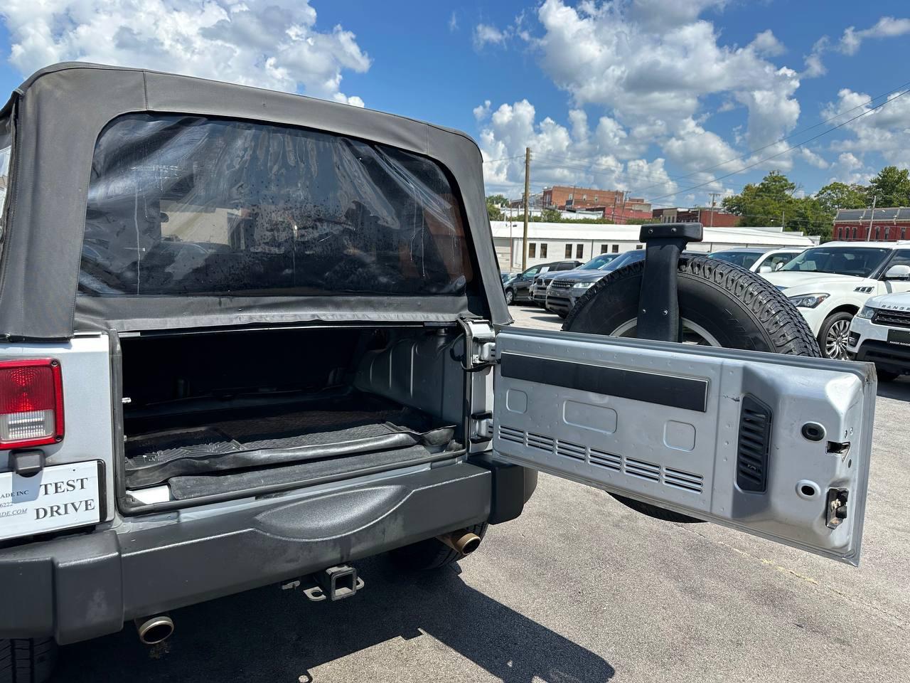 Jeep Wrangler Unlimited X 2WD 2007