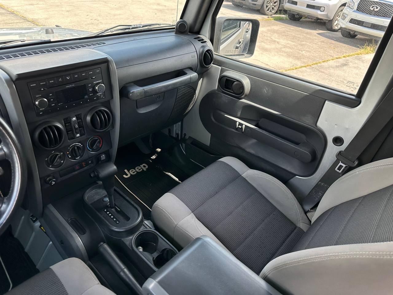 Jeep Wrangler Unlimited X 2WD 2007