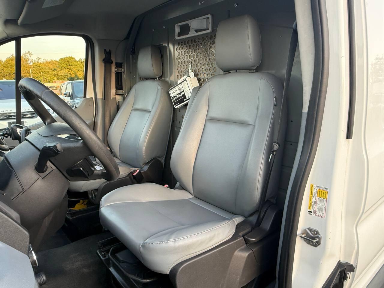 Ford Transit 150 Van Low Roof w/Sliding Pass. 130-in. WB 2016