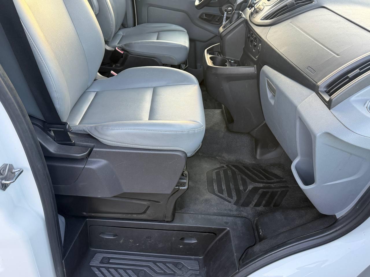Ford Transit 150 Van Low Roof w/Sliding Pass. 130-in. WB 2016