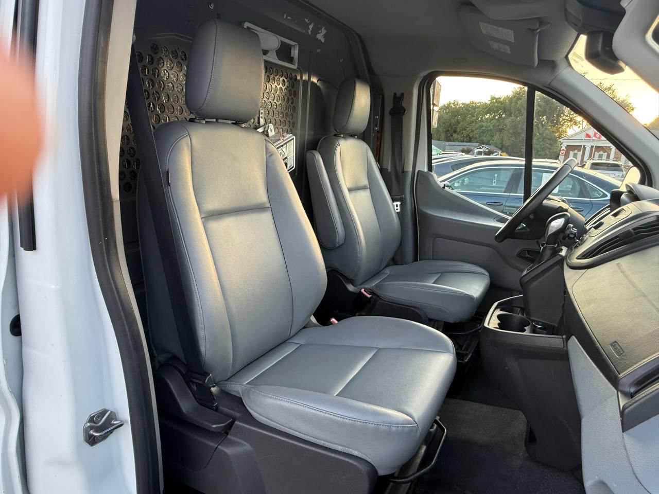 Ford Transit 150 Van Low Roof w/Sliding Pass. 130-in. WB 2016