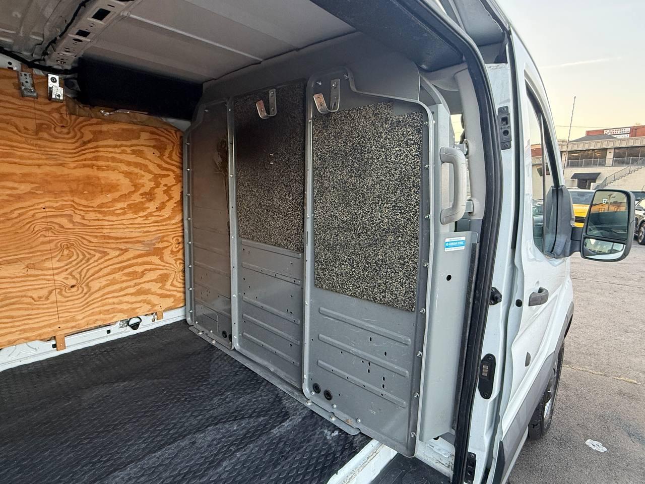 Ford Transit 150 Van Low Roof w/Sliding Pass. 130-in. WB 2016
