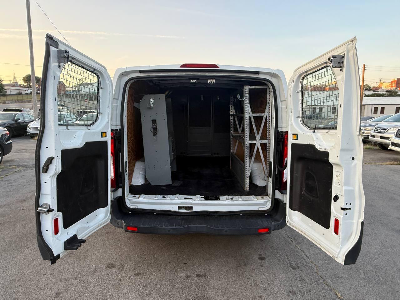 Ford Transit 150 Van Low Roof w/Sliding Pass. 130-in. WB 2016