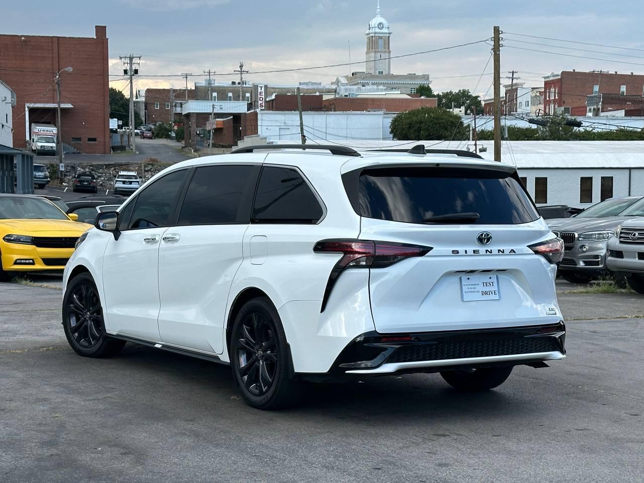Toyota Sienna XSE 7-Passenger 2022