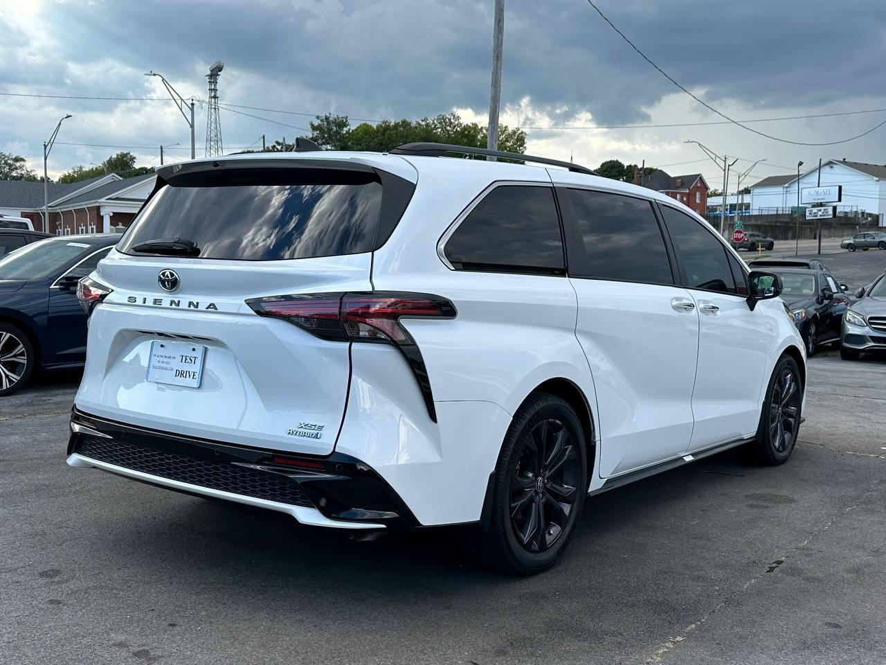 Toyota Sienna XSE 7-Passenger 2022