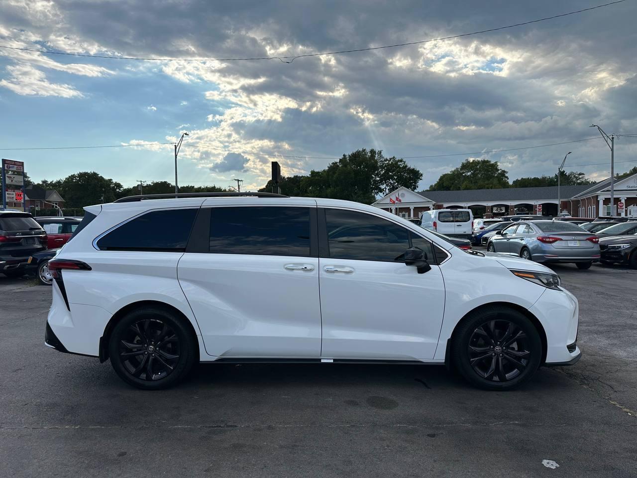 Toyota Sienna XSE 7-Passenger 2022