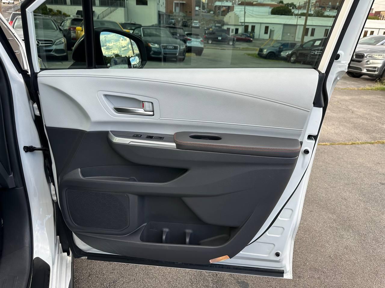Toyota Sienna XSE 7-Passenger 2022