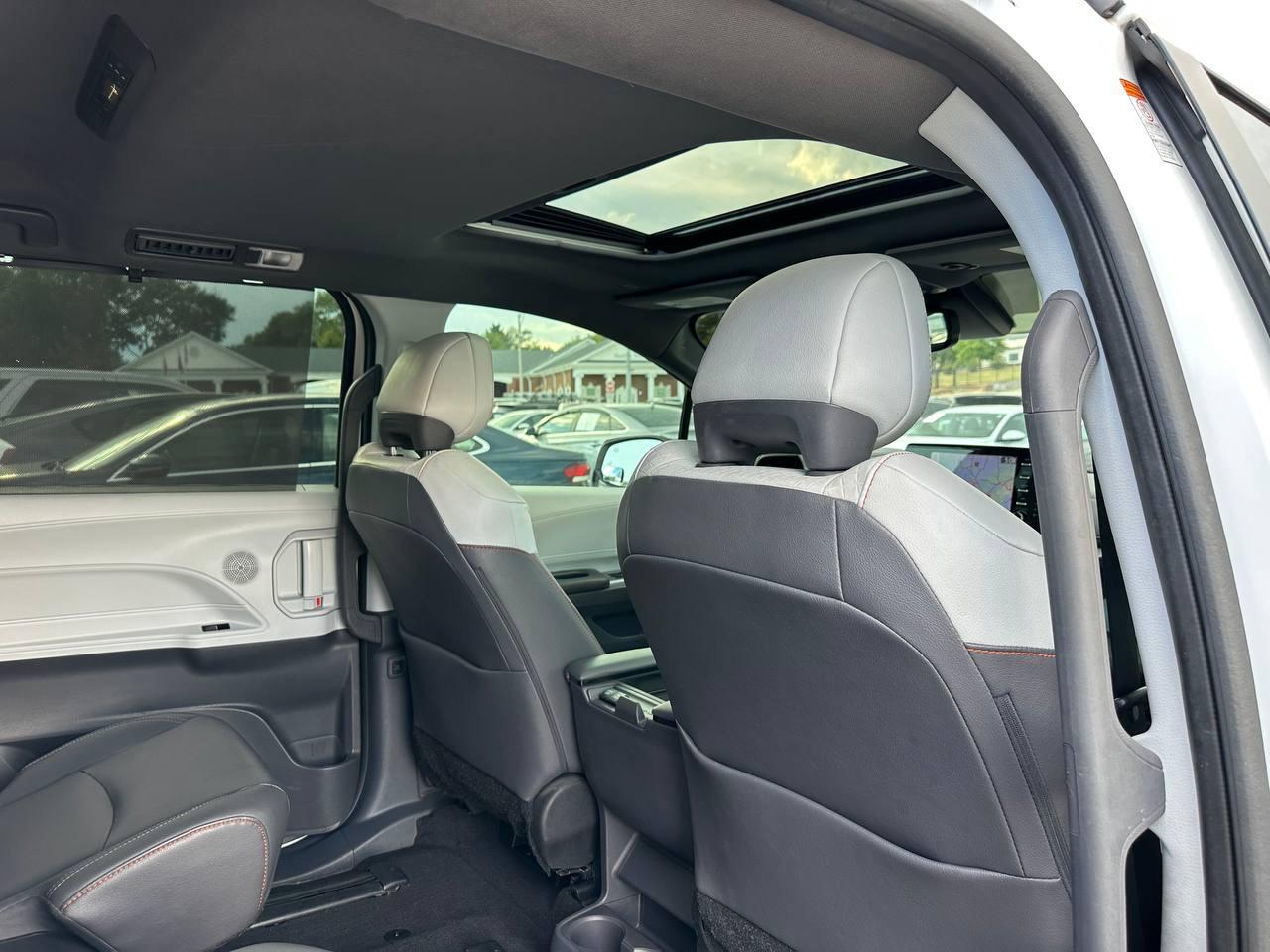 Toyota Sienna XSE 7-Passenger 2022