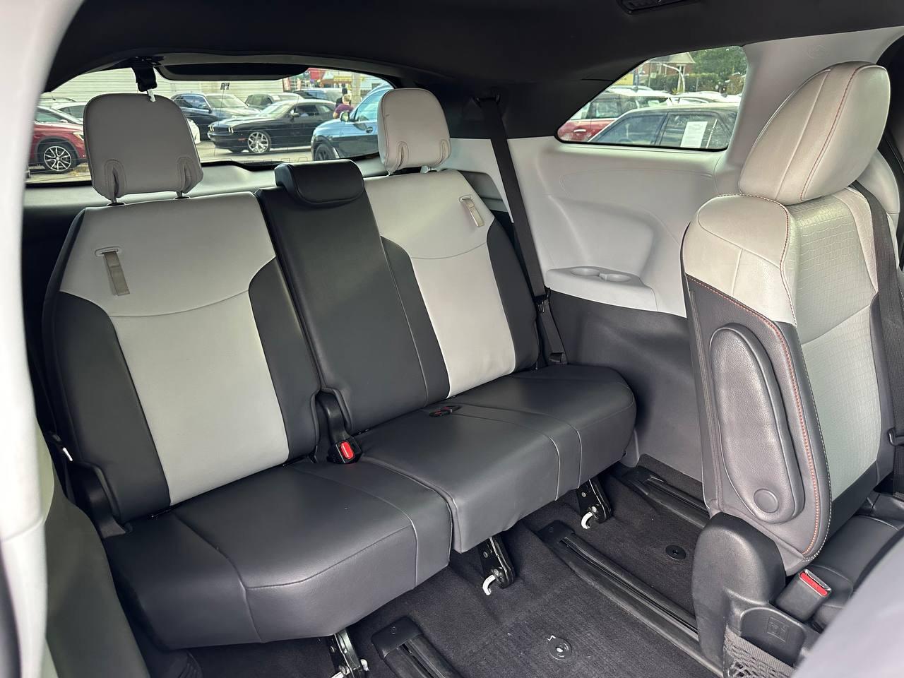 Toyota Sienna XSE 7-Passenger 2022