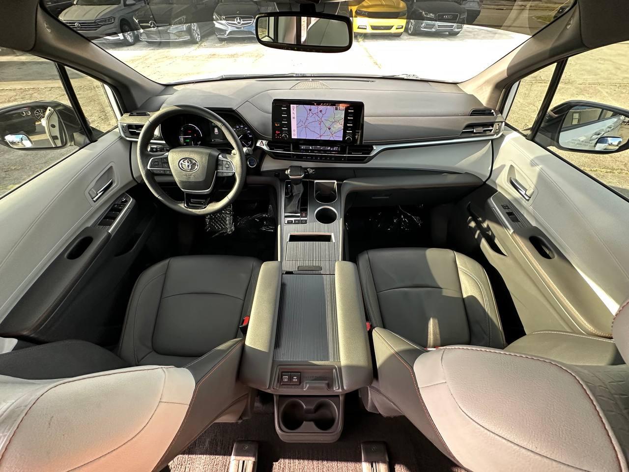 Toyota Sienna XSE 7-Passenger 2022