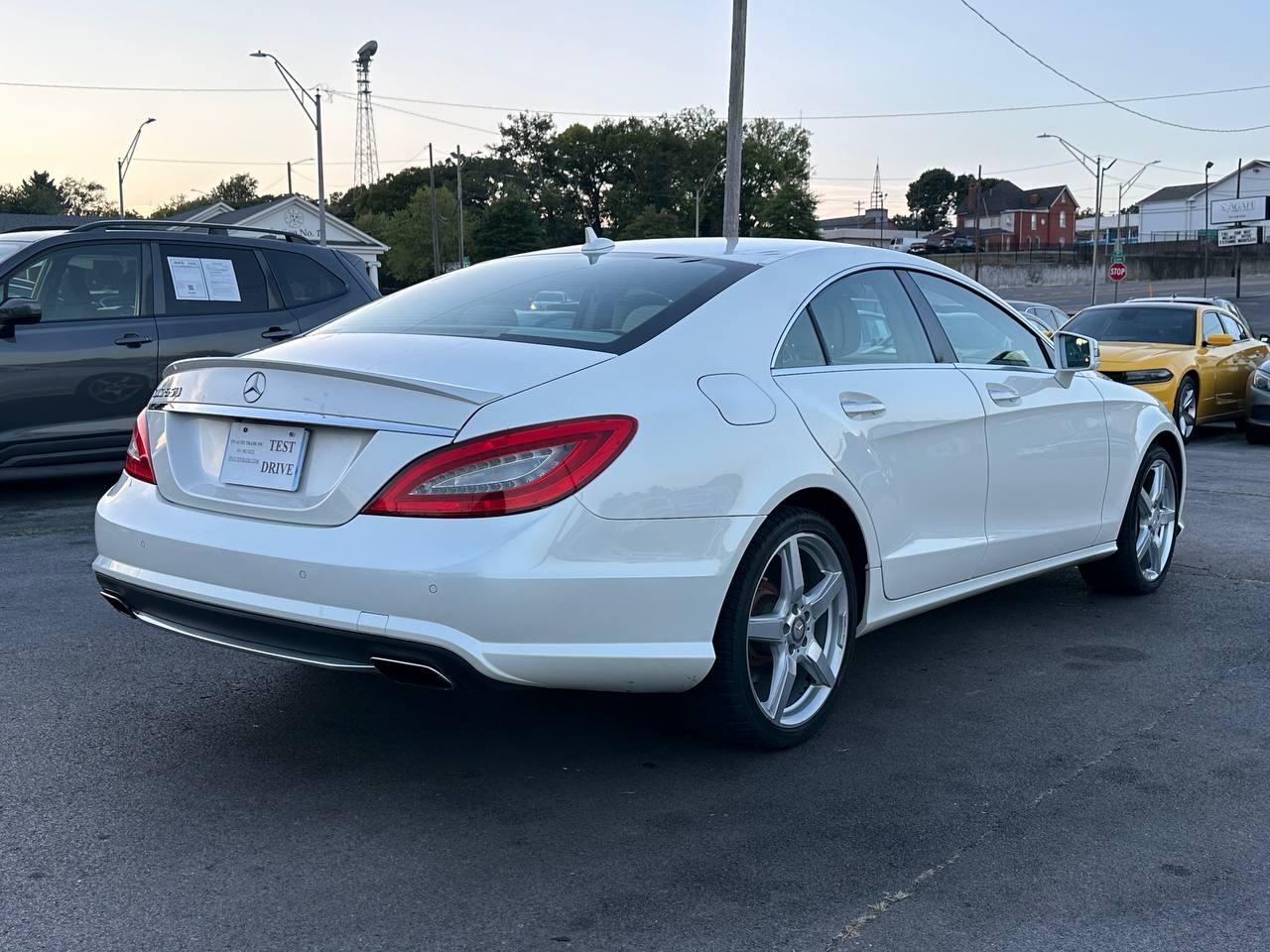 Mercedes-Benz CLS-Class CLS550 2012