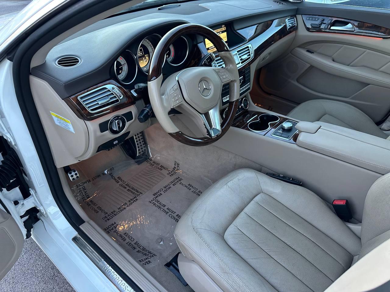 Mercedes-Benz CLS-Class CLS550 2012