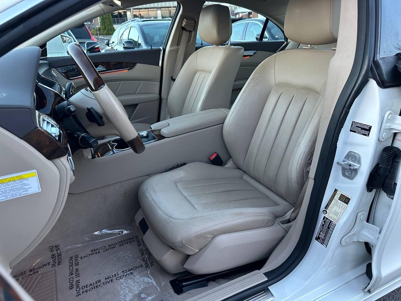 Mercedes-Benz CLS-Class CLS550 2012