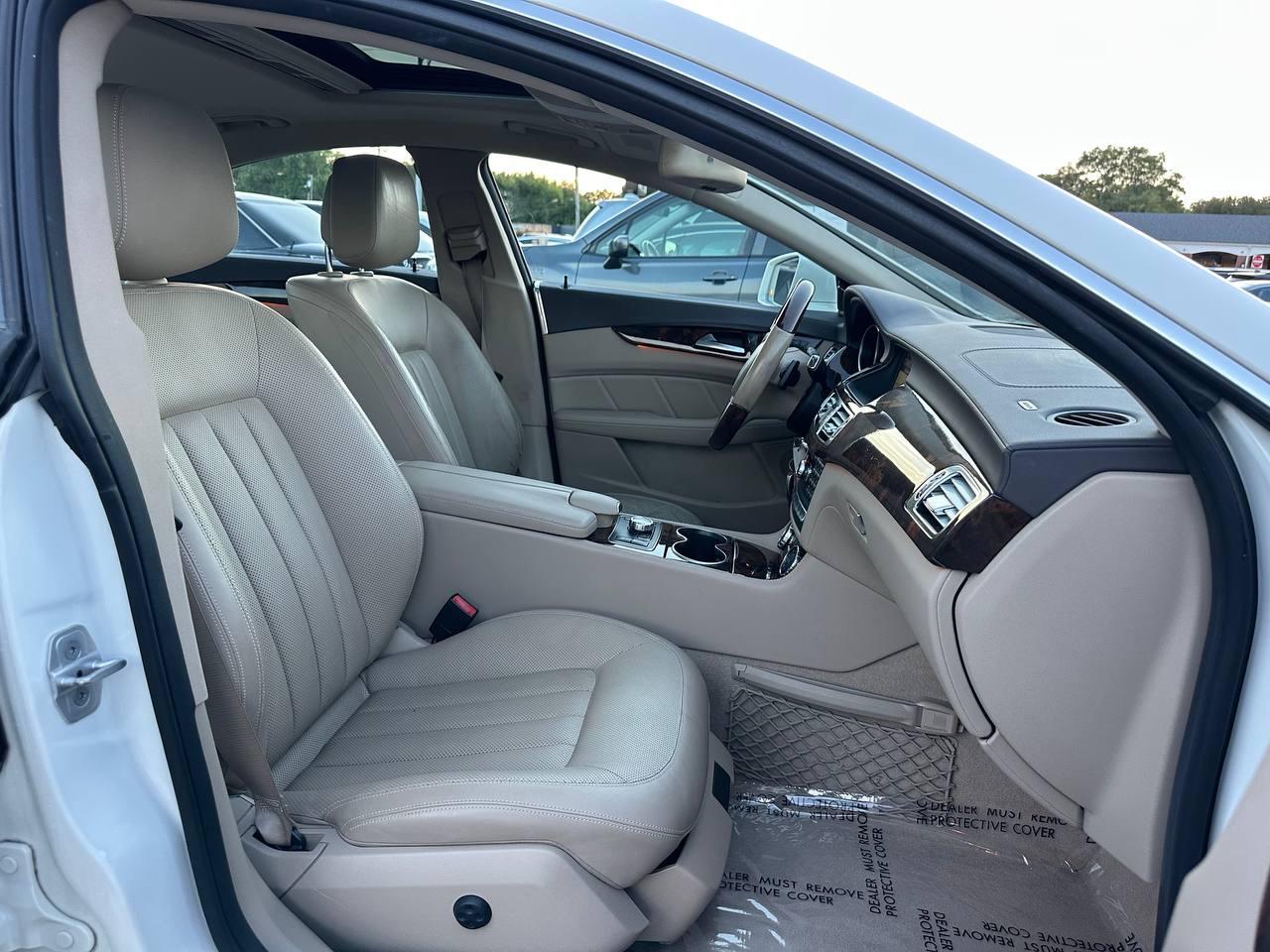 Mercedes-Benz CLS-Class CLS550 2012