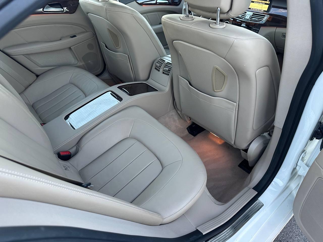 Mercedes-Benz CLS-Class CLS550 2012