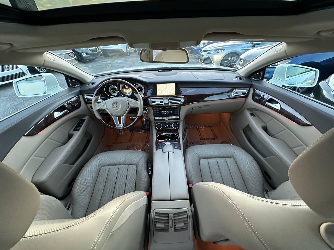 Mercedes-Benz CLS-Class CLS550 2012