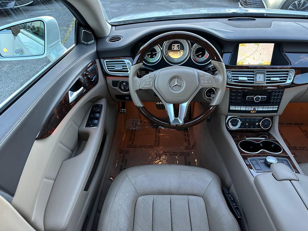 Mercedes-Benz CLS-Class CLS550 2012