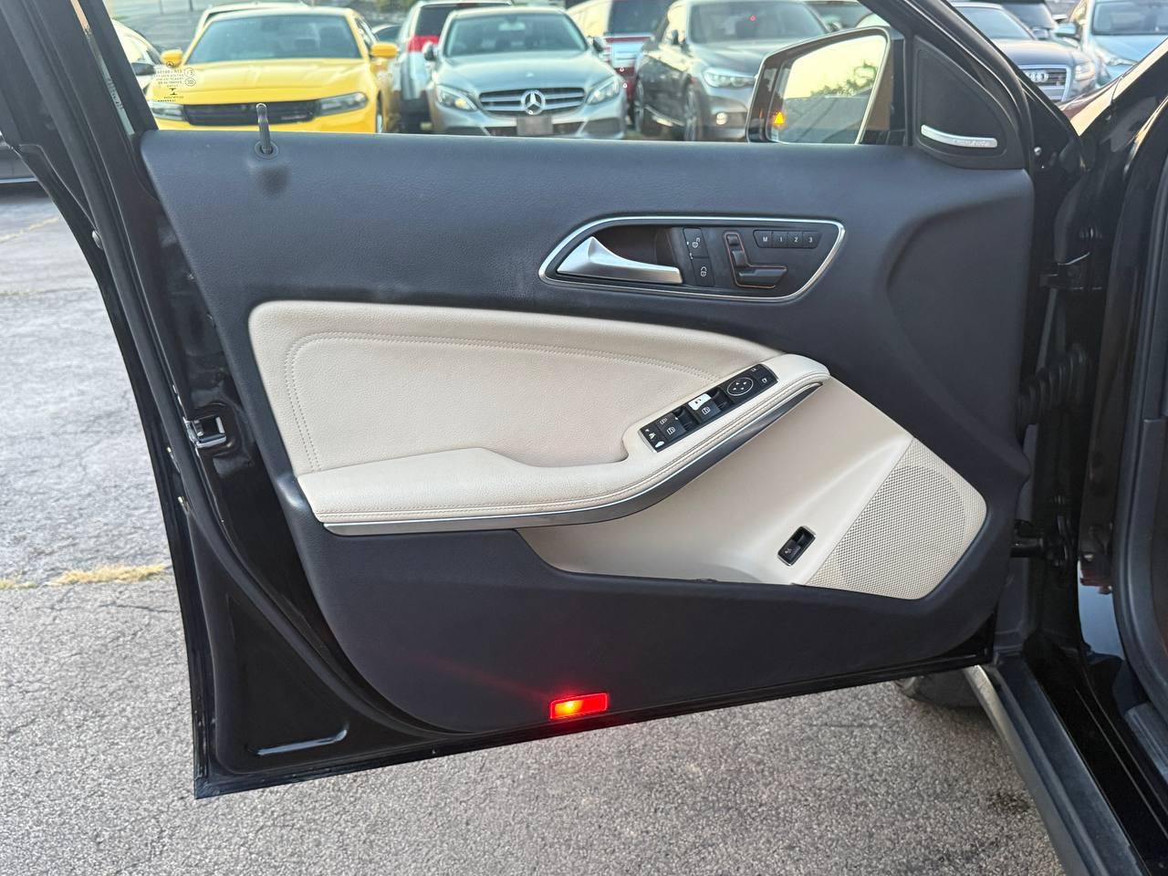 Mercedes-Benz GLA-Class GLA250 4MATIC 2015