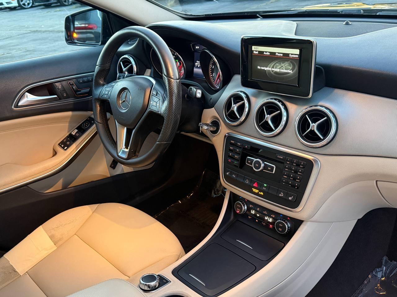 Mercedes-Benz GLA-Class GLA250 4MATIC 2015