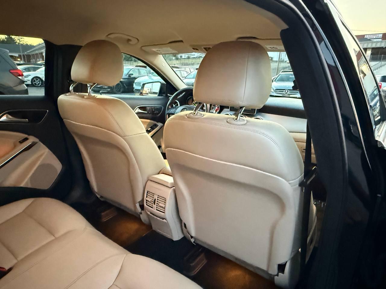 Mercedes-Benz GLA-Class GLA250 4MATIC 2015