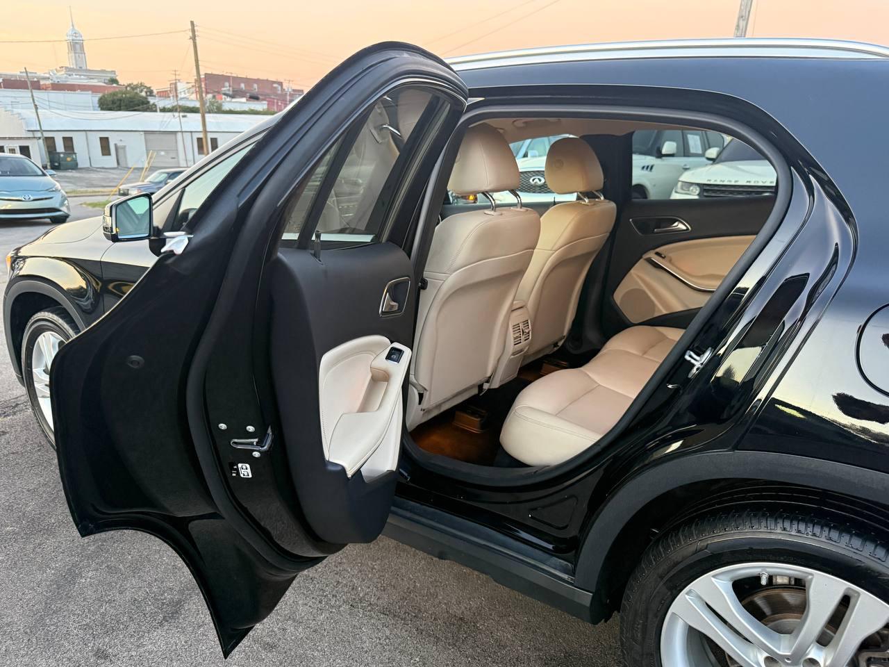 Mercedes-Benz GLA-Class GLA250 4MATIC 2015