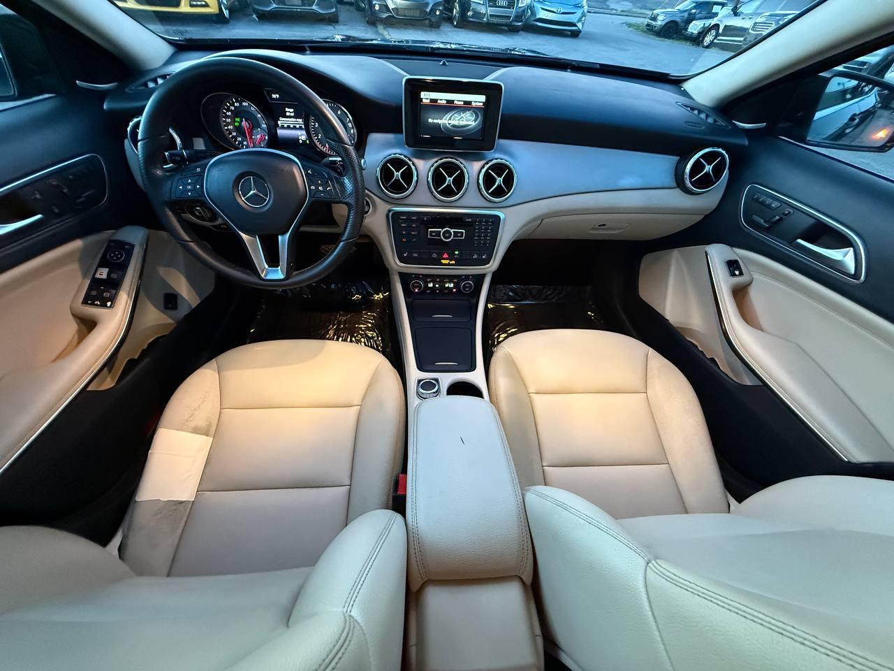 Mercedes-Benz GLA-Class GLA250 4MATIC 2015