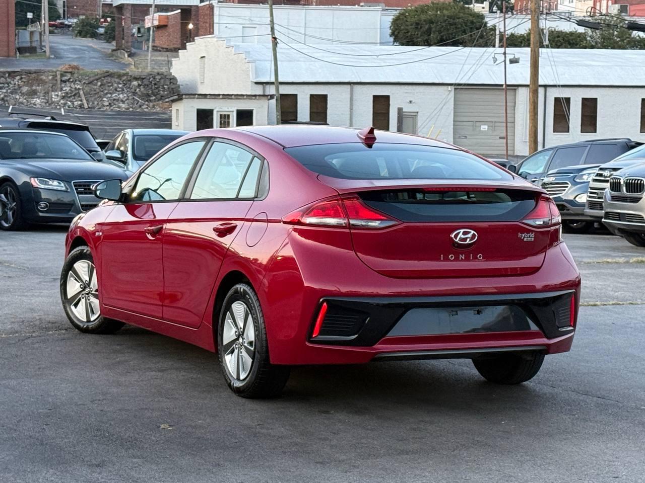 Hyundai Ioniq Hybrid Blue 2019