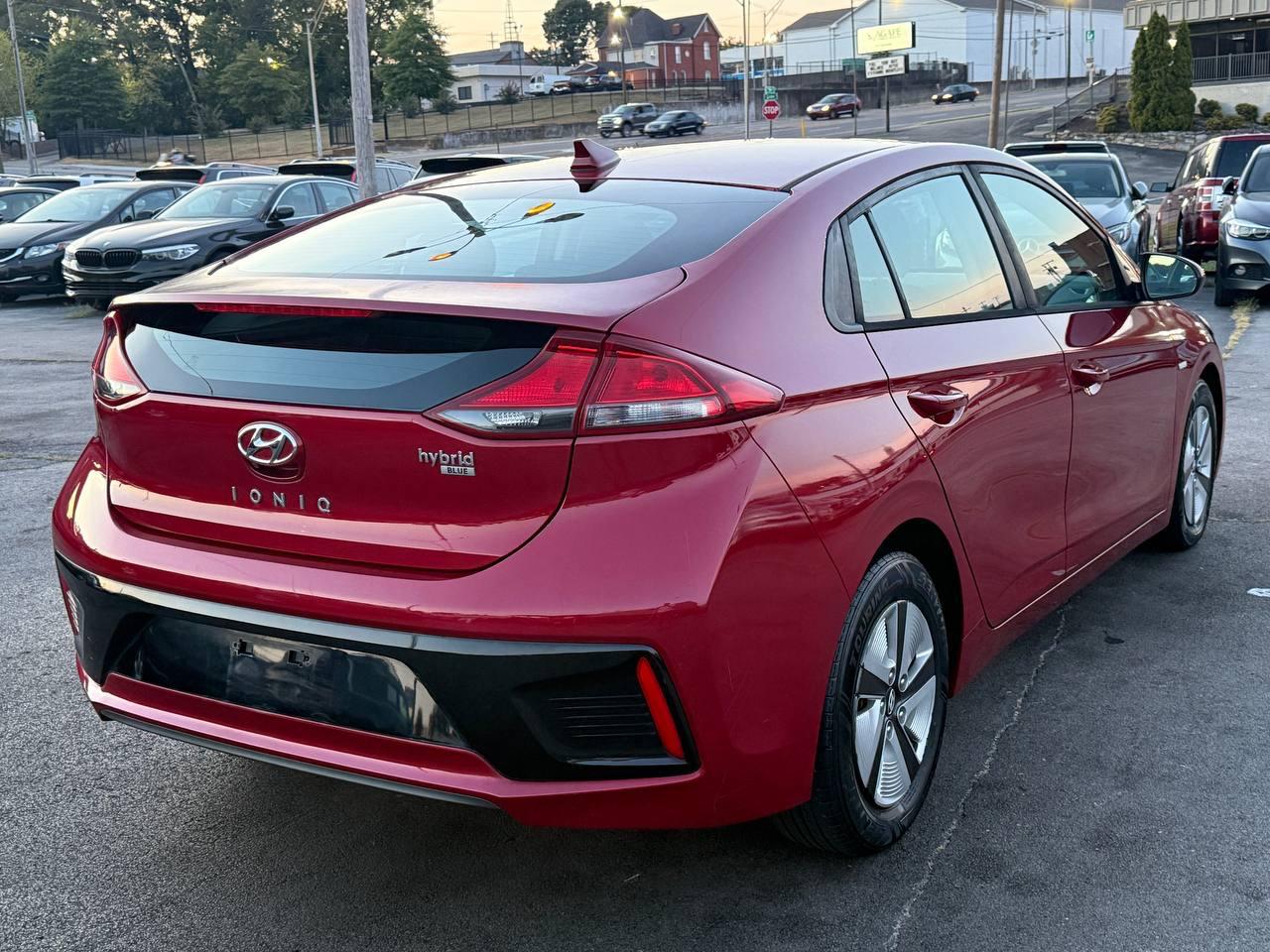 Hyundai Ioniq Hybrid Blue 2019