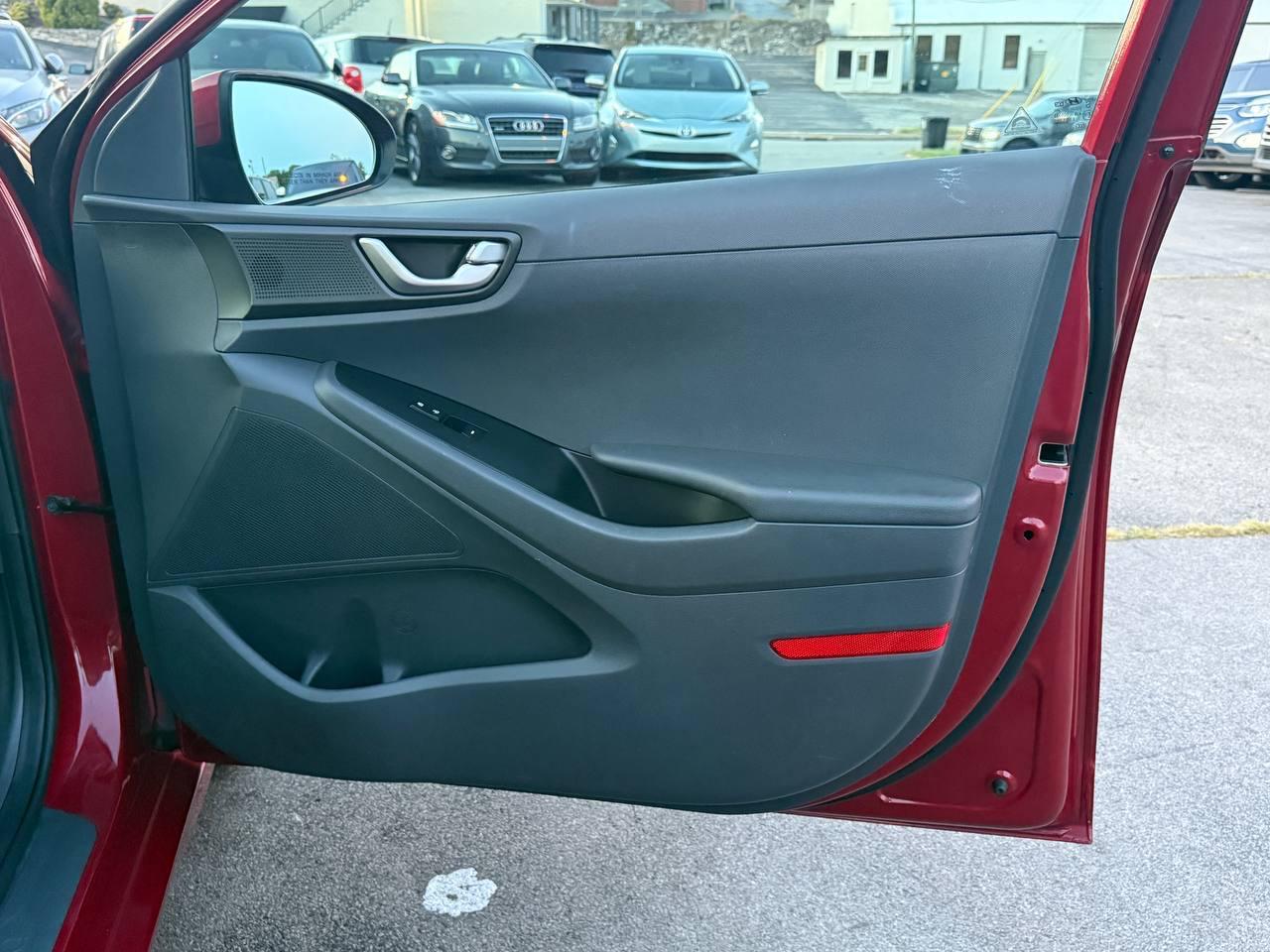 Hyundai Ioniq Hybrid Blue 2019